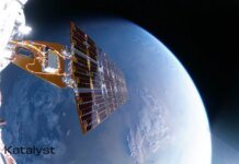 Приватний апарат наблизився до приреченого телескопа NASA, але врятувати його вже не зміг