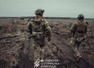 Паника Z-каналов: российские полки под Лиманом сломлены, раненых гонят на штурм, а ВСУ уже форсировали реку