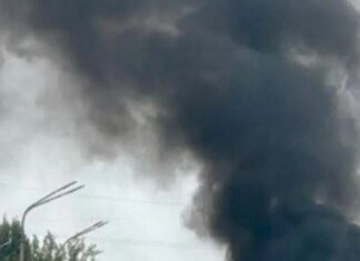 В Павлограде враг ударил по машинам на дороге: есть погибший и раненые. ВИДЕО