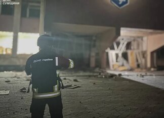 Россия дважды за вечер нанесла удары по Сумам: погибла женщина, есть раненый