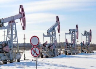 Вдали от атак на порты: почему Арктика стала спасительным каналом для нефти РФ