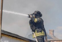 Краматорск под ударом: россияне ранили мужчину, повредили восемь домов