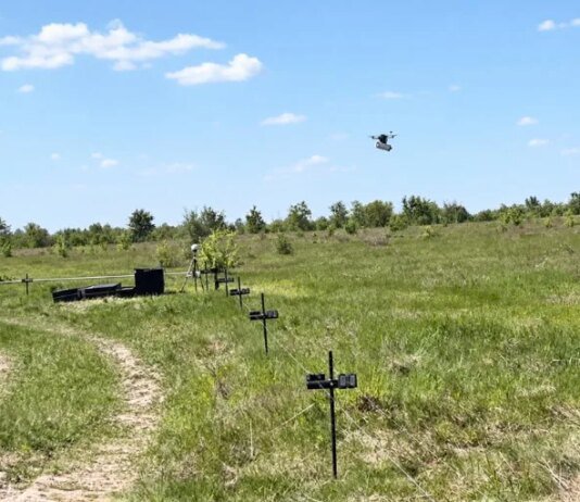 В Україні створили загородження "Чагарник", яке за секунду перерізає оптоволокно FPV-дронів