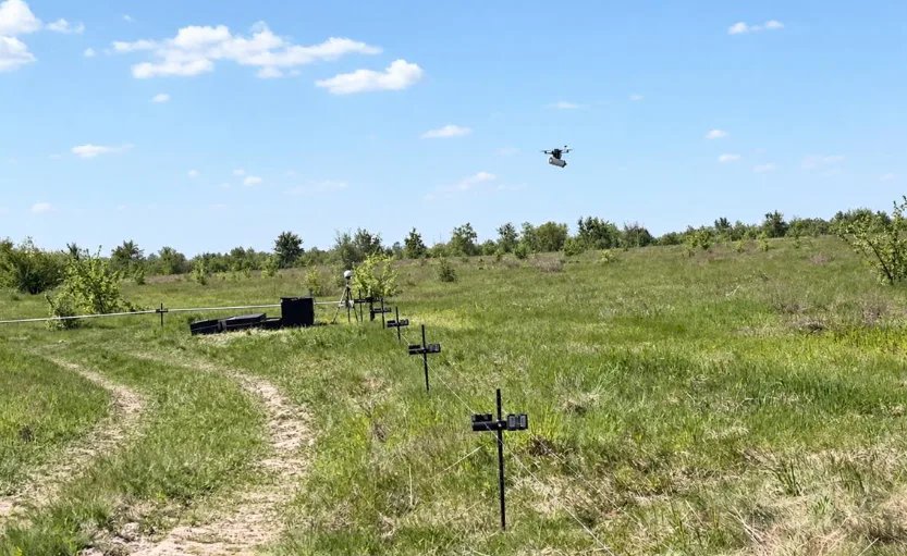В Україні створили загородження "Чагарник", яке за секунду перерізає оптоволокно FPV-дронів