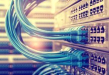 росія завдала ударів по великих українських дата-центрах — МЗС