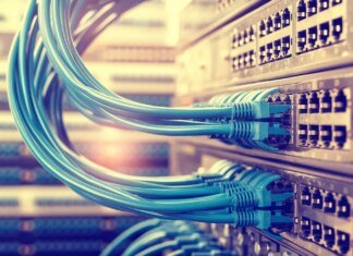 росія завдала ударів по великих українських дата-центрах — МЗС