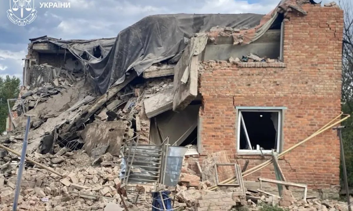 Дрон по авто, «Торнадо» по дому: в Харьковской области погиб мужчина, среди пострадавших — трое детей