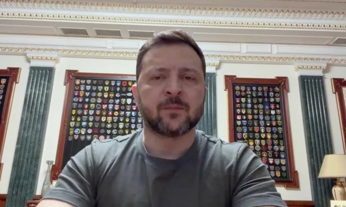 Сложная охота на реактивных убийц: Зеленский признал падение эффективности ПВО против скоростных дронов