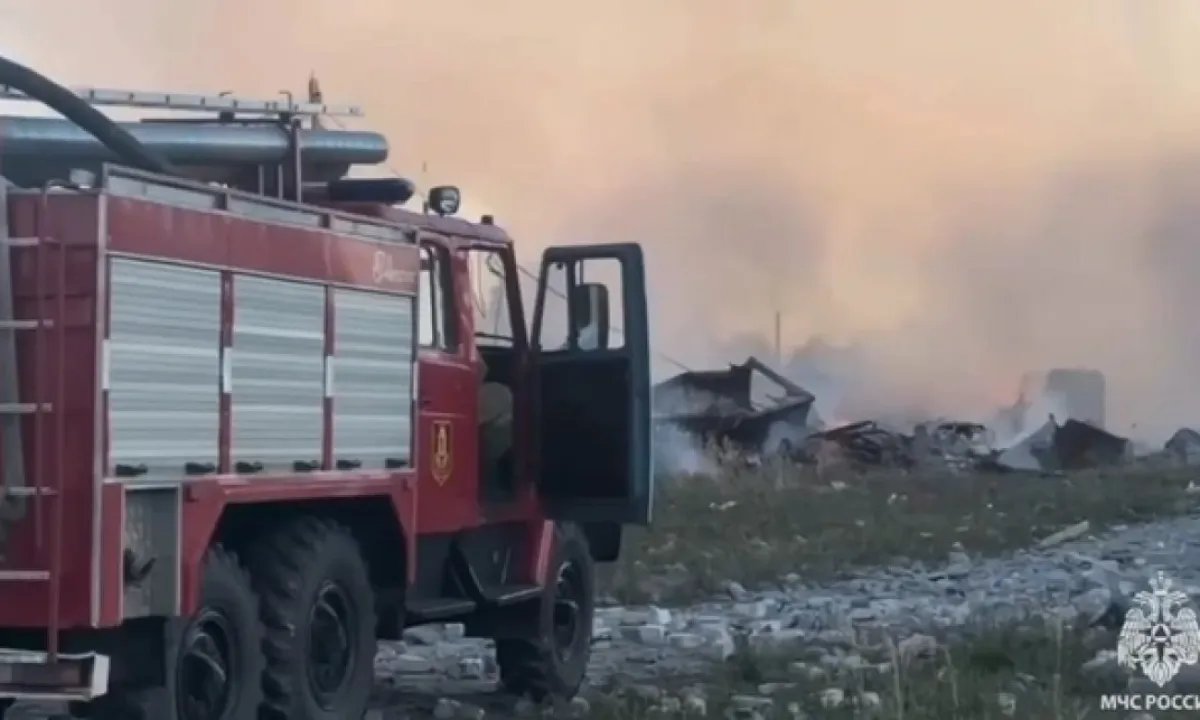 Взрыв и пожар на заводе в России: введён режим чрезвычайного положения, много погибших