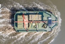 Український НРК-амфібія вперше доставив вантаж на фронт, подолавши понад 40 км сушею та водою