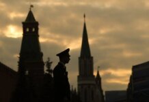 Кремль косит зараза: ключевые фавориты Путина внезапно исчезли после теста на коронавирус