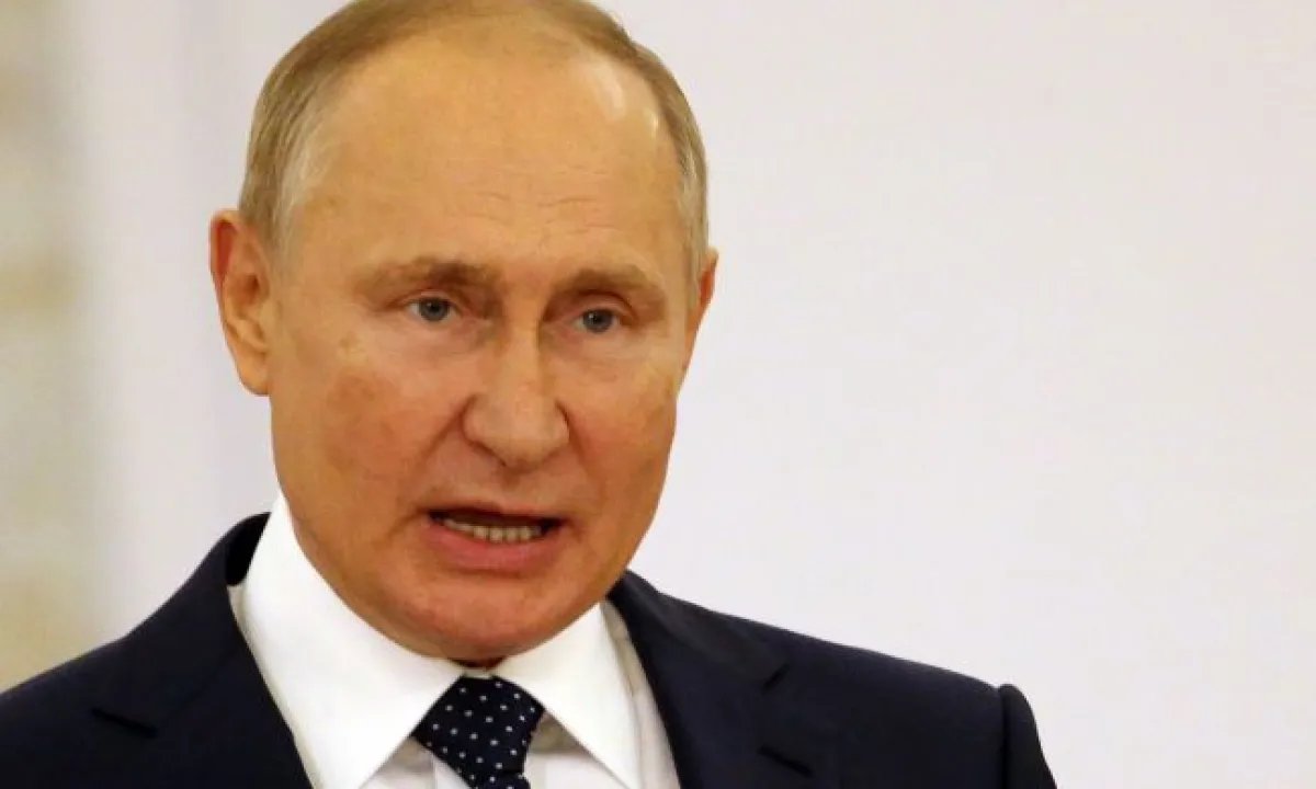 Размечтался о «гарантиях»: Путин пообещал России безопасность на поколения вперёд — без объяснений как