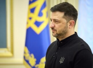 Зеленский: трехсторонняя встреча может состояться в ОАЭ, Швейцарии или Турции