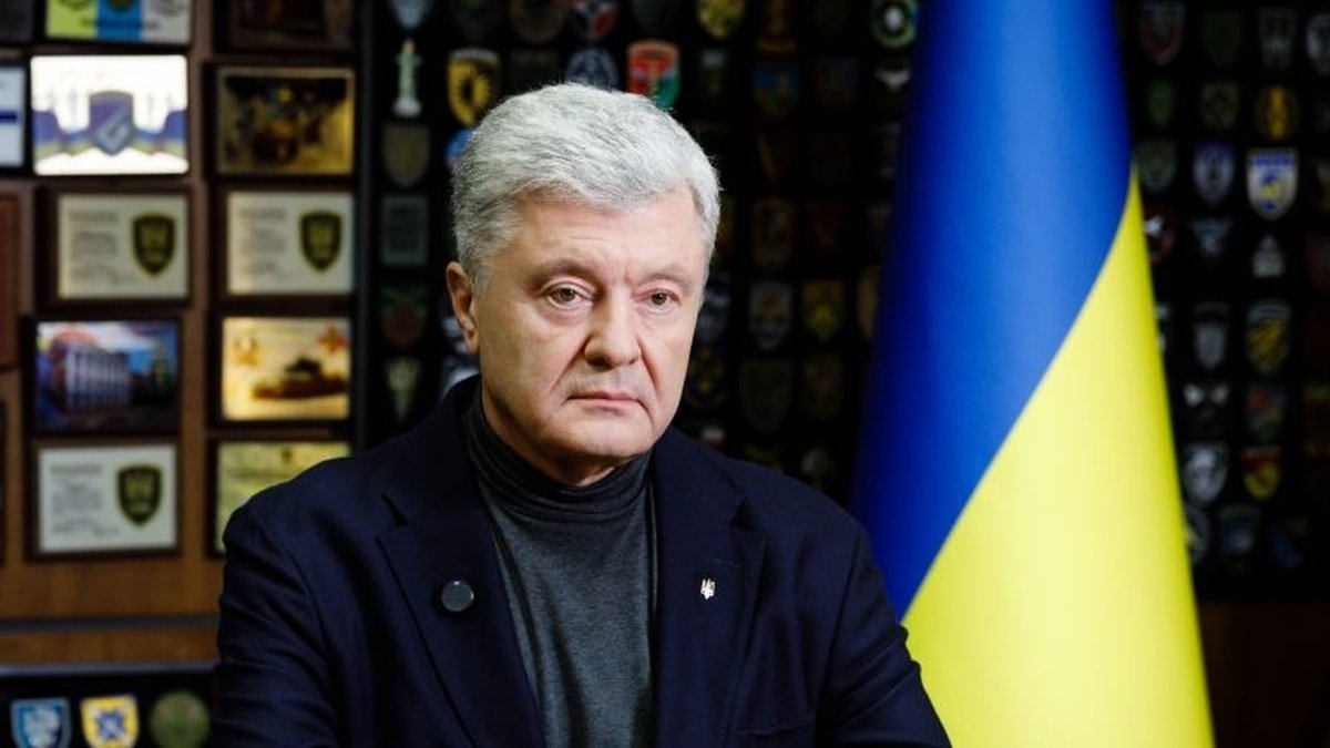 Порошенко: надеюсь на скорейшее подписание законопроекта о санкциях против РФ президентом Трампом