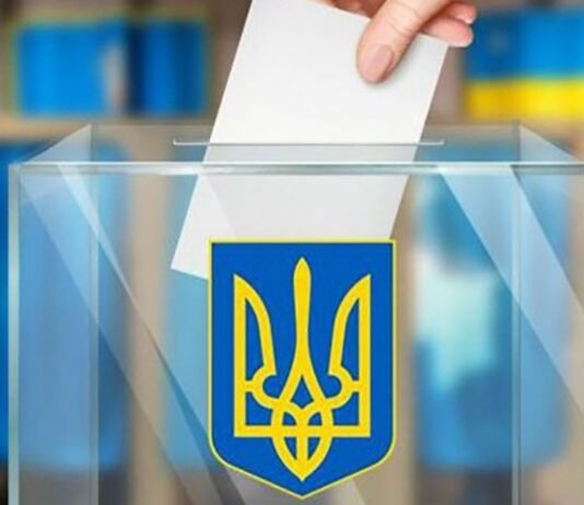 Залужный может выйти во второй тур вместе с Зеленским и победить его в случае проведения президентских выборов – соцопрос
