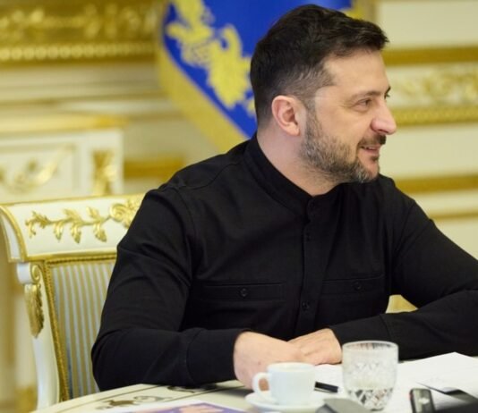 Баланс доверия к Зеленскому за месяц не изменился – КМИС
