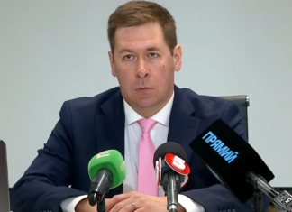 Адвокат Порошенко обратится в ВСП в связи с возможным давлением на судей по его делу