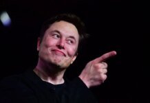 Маск обіцяє передати частку своєї компанії SpaceX "кожній дитині в Америці" — яка вартість обіцянки