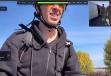 Чуть не уехал на полигон: британский блогер на моноколесе шокировал ТЦК своей вежливостью. ВИДЕО