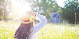 «Еще 12 часов, и я умерла бы»: 18-летняя девушка стояла на краю смерти из-за диагноза ИИ и онлайн-доктора, правда ее шокировала