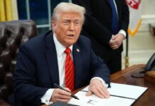 Трамп экстренно готовит указ по налогам: подписать может еще сегодня