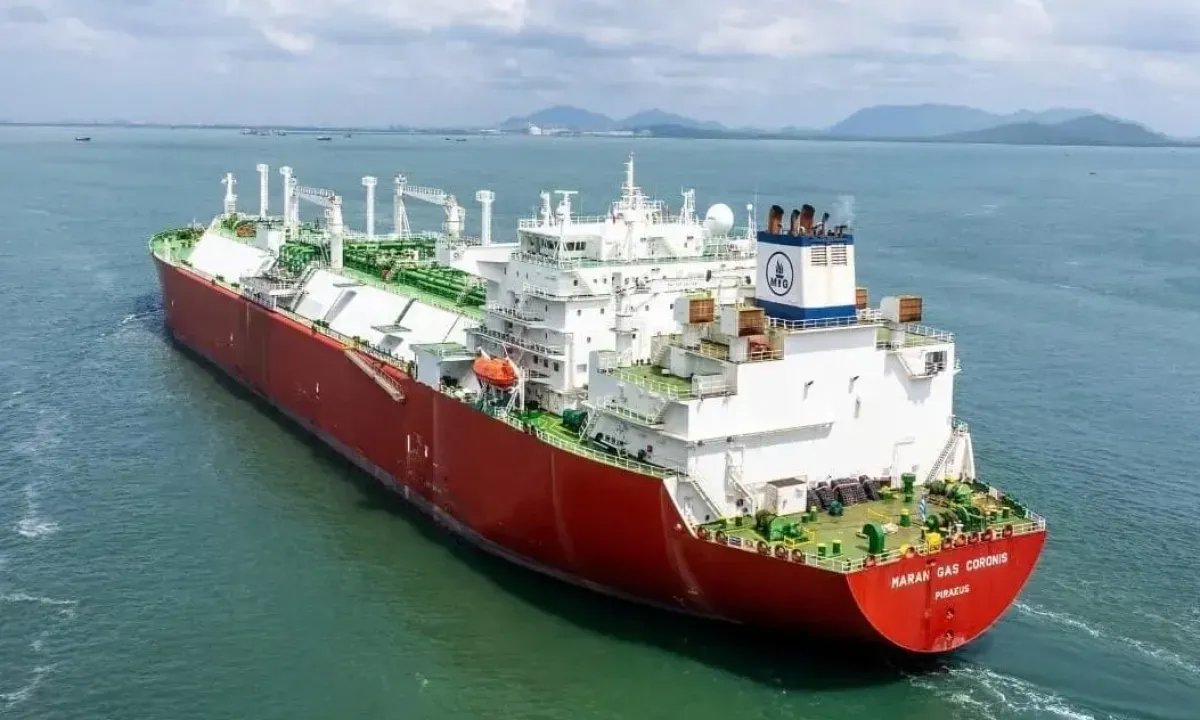 Лондон бьёт по теневому флоту: Британия внесла в санкционный список 12 нефтяных танкеров и 23 организации РФ