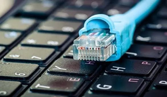 У рф почалися масштабні проблеми з інтернетом після атаки на дата-центр "Яндексу" — які сервіси не працюють