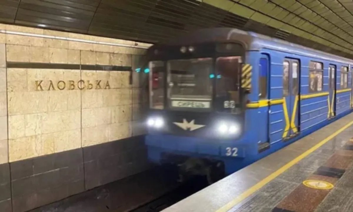 В Киеве полностью остановили метро и электричку: названы причины. ВИДЕО