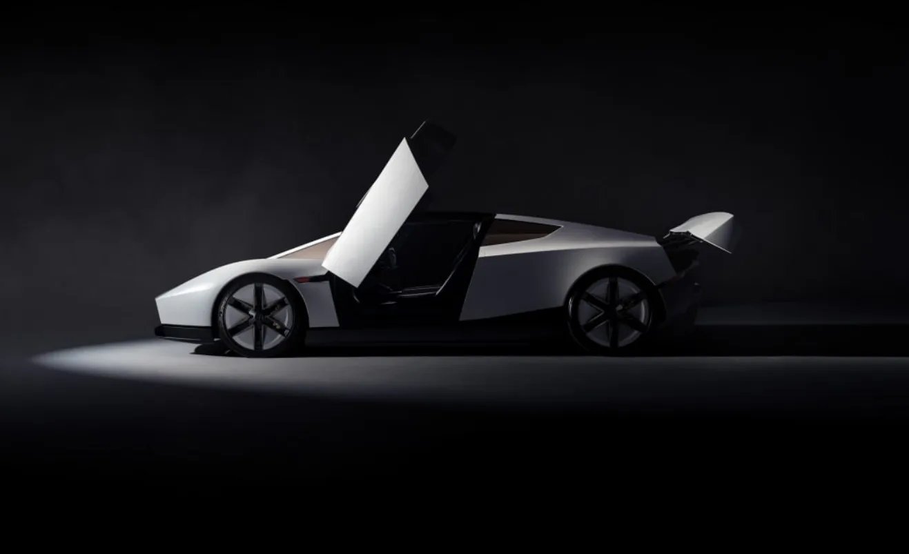 Tesla показала літаючий Roadster, який розганяється до 100 км/год за 0,81 секунди
