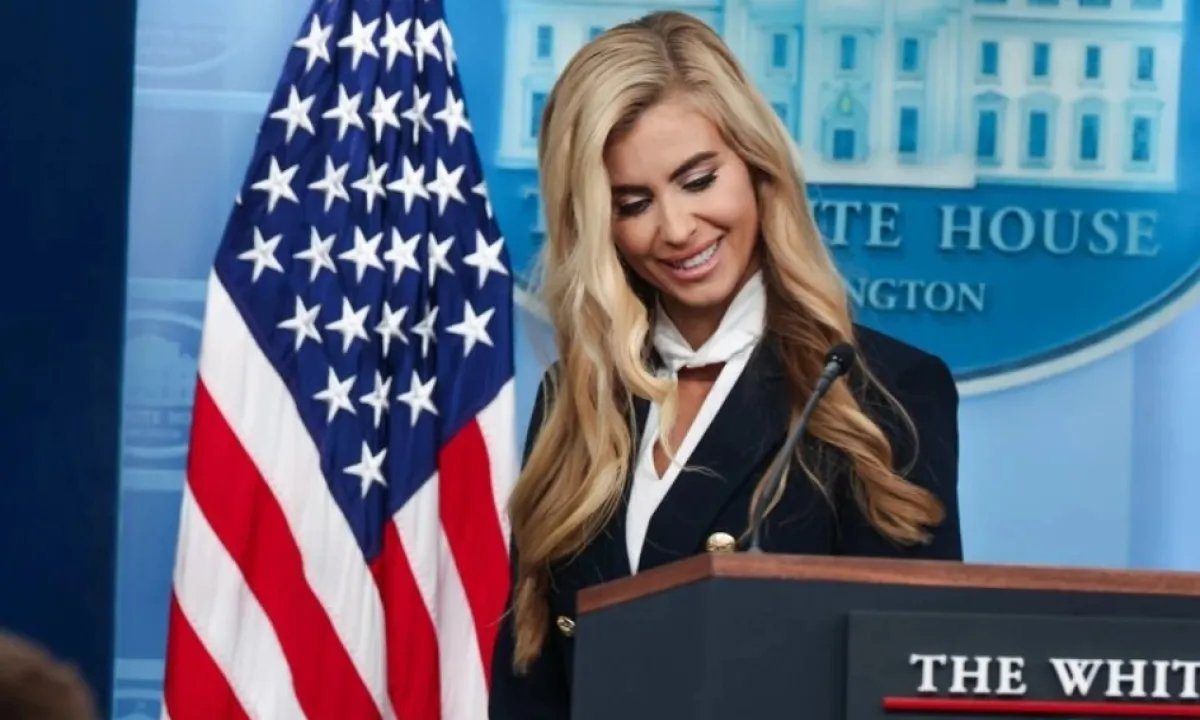 Кадровый хаос в Белом доме: Трамп выгнал пресс-секретаршу, которая проработала всего пять дней