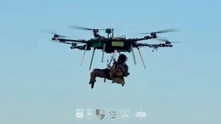Вперше у світі — українські військові евакуювали пораненого з фронту за допомогою повітряного дрона
