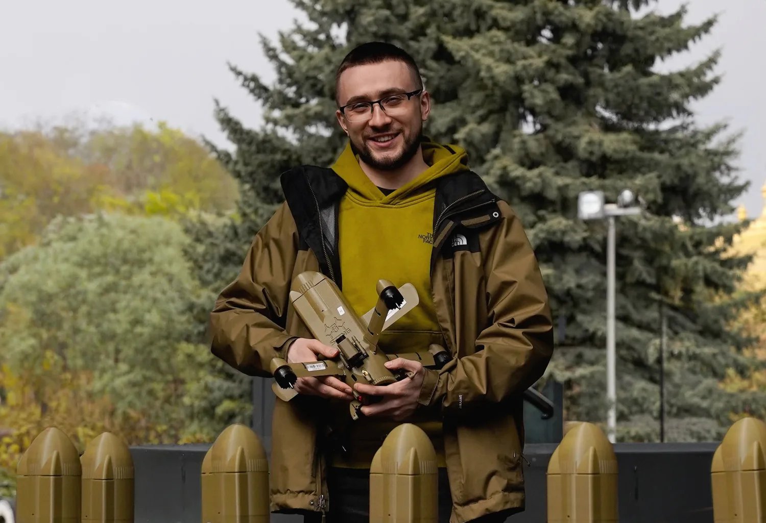 Це неправда: Стерненко спростував заяву Маска про використання Starlink для ударів