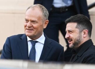 Зеленский после разговора с Туском: принципиально, что мы вместе работаем для гарантирования безопасности