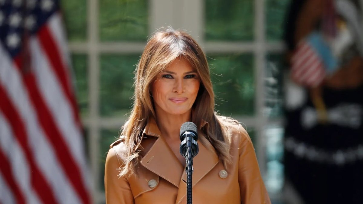 Мелания Трамп надеется на прочный мир после гуманитарной миссии в Олешках
