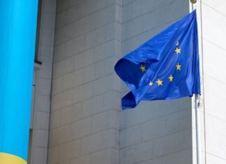 Лидеры ЕС обсудят Украину во второй день саммита. К ним обратится Зеленский