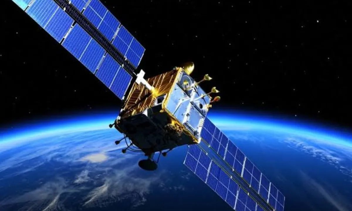 Российский «аналог Starlink» не держится в космосе и стремится «вернуться» на Землю